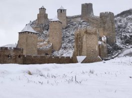 Golubačka tvrđava: Srednjovekovna tvrđava na Dunavu Golubačka tvrđava