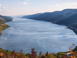 Đerdapsko jezero – Najveće jezero u Srbiji