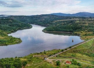 Brestovačko jezero – Biser Radan planine Brestovačko jezero