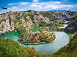 Sjeničko (Uvačko) jezero – Dom beloglavog supa Sjeničko jezero
