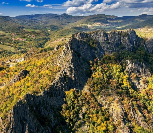 Borački krš – Prirodni fenomen i spomenik prirode Borački krš