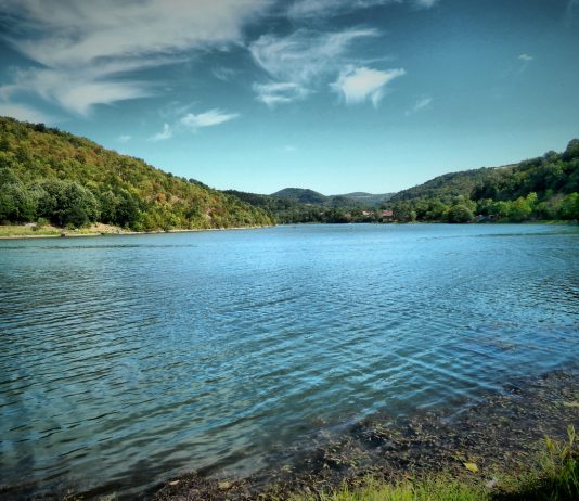 Grliško jezero kod Zaječara – Čisto jezero bogato ribom Grliško jezero
