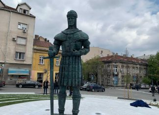 Spomenik despotu Stefanu Lazareviću u Beogradu Spomenik despotu Stefanu Lazareviću