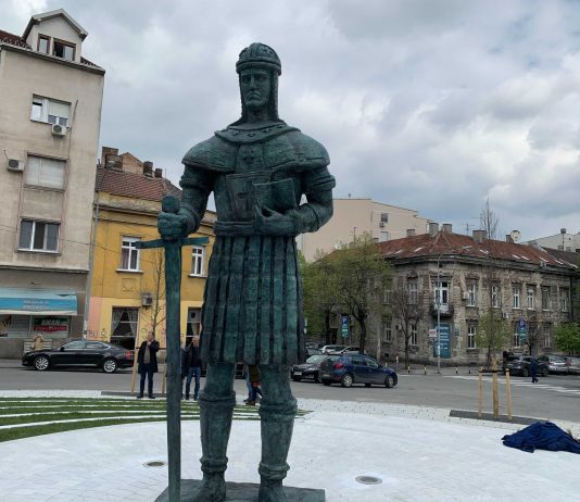 Spomenik despotu Stefanu Lazareviću u Beogradu Spomenik despotu Stefanu Lazareviću