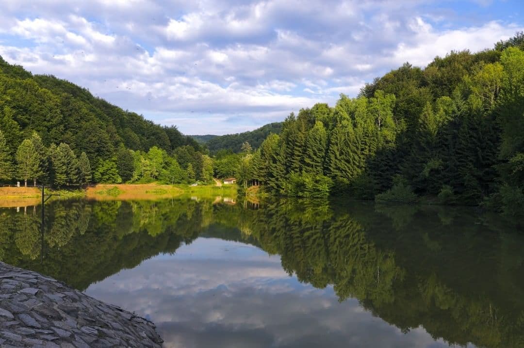 Radaljsko jezero