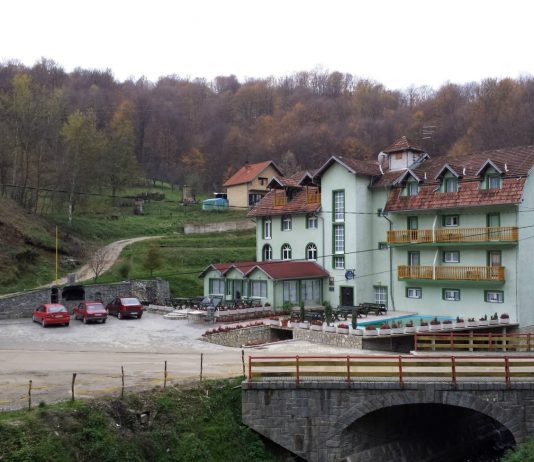 Radaljska banja u podnožju Boranje (350mnv) Radaljska banja