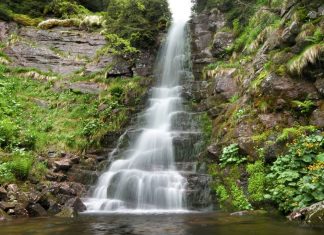 Vodopad Tri kladenca ili Arbinjski vodopad Vodopad Tri kladenca