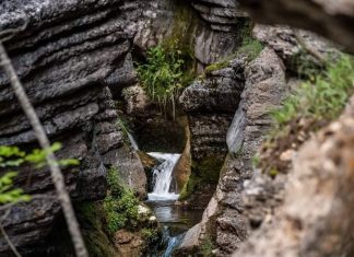 Rosomački lonci ili kanjon reke Rosomače Rosomački lonci