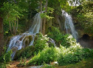 Vodopad Bigar u podnožju Stare planine – 35m Vodopad Bigar