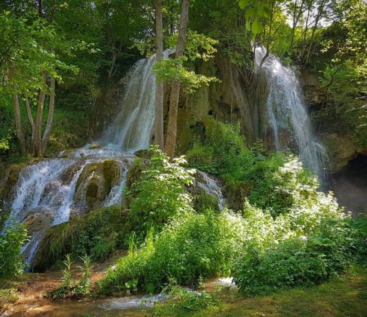 Vodopad Bigar u podnožju Stare planine – 35m Vodopad Bigar