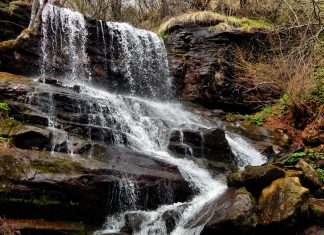 Zaskovački vodopadi – Kompleks od četiri vodopada Zaskovački vodopadi