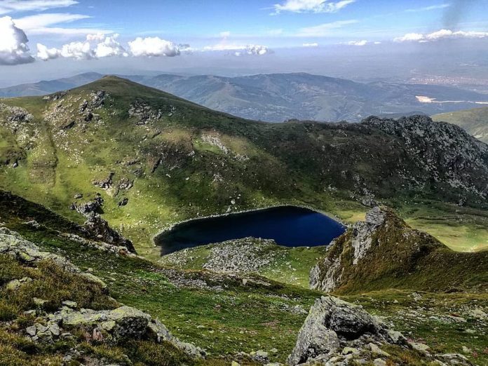 Štrbačko jezero