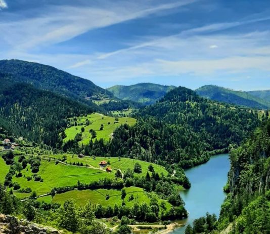 Jezero Spajići – Nacionalni park Tara Jezero Spajići