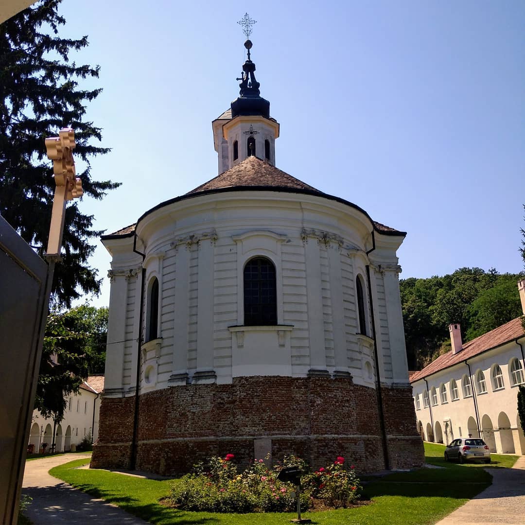 Manastir Vrdnik