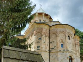 Manastiri na Fruškoj gori i ponešto o njima Manastir Novo Hopovo