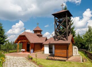 Manastiri, crkve i džamija na planini Zlatar Manastir Sv. Kozme i Damjana